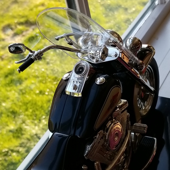 Harley Davidson Motorcycle Telephone Display - Picture 15 of 15